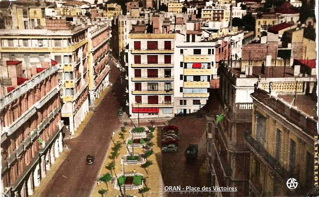 RA g- 015- Place des Victoires.jpg